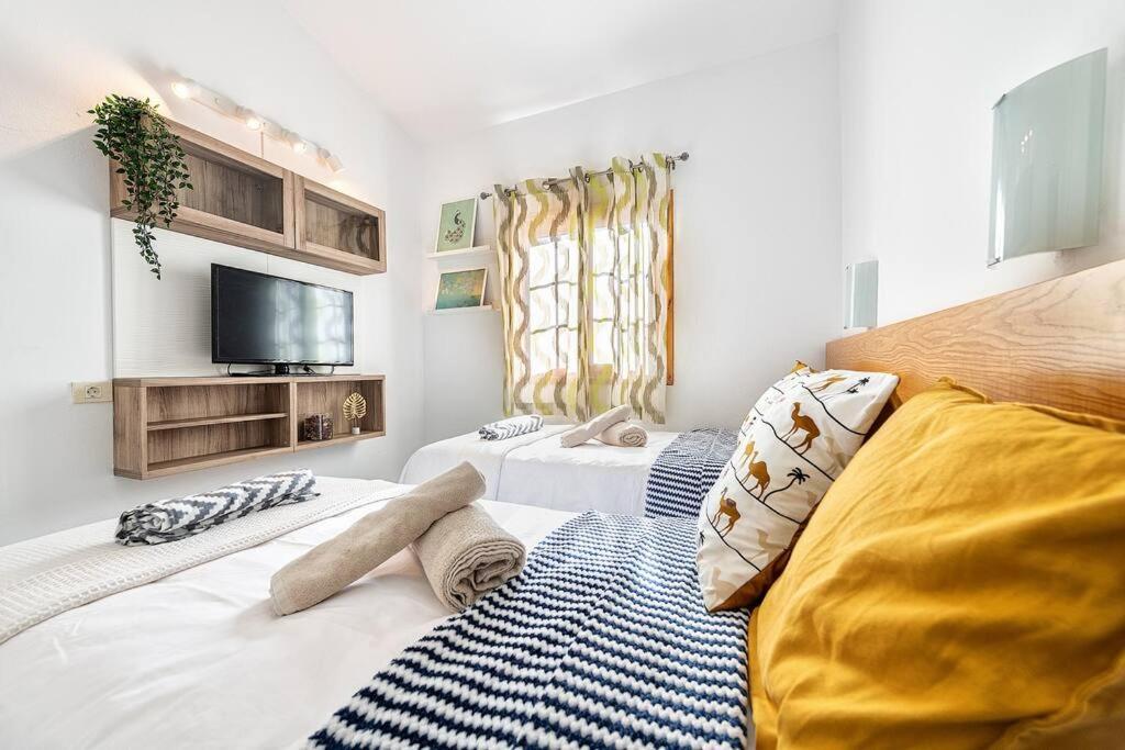 Bungalows Los Arcos 77 Сан-Бартоломе Экстерьер фото